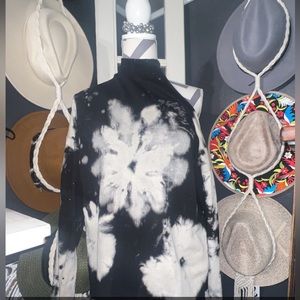 One shoulder black and white sweatshirt